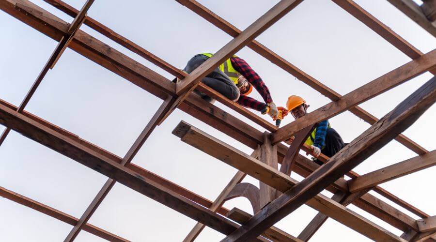 Professional gutter cleaning services in Pittsburg, TX